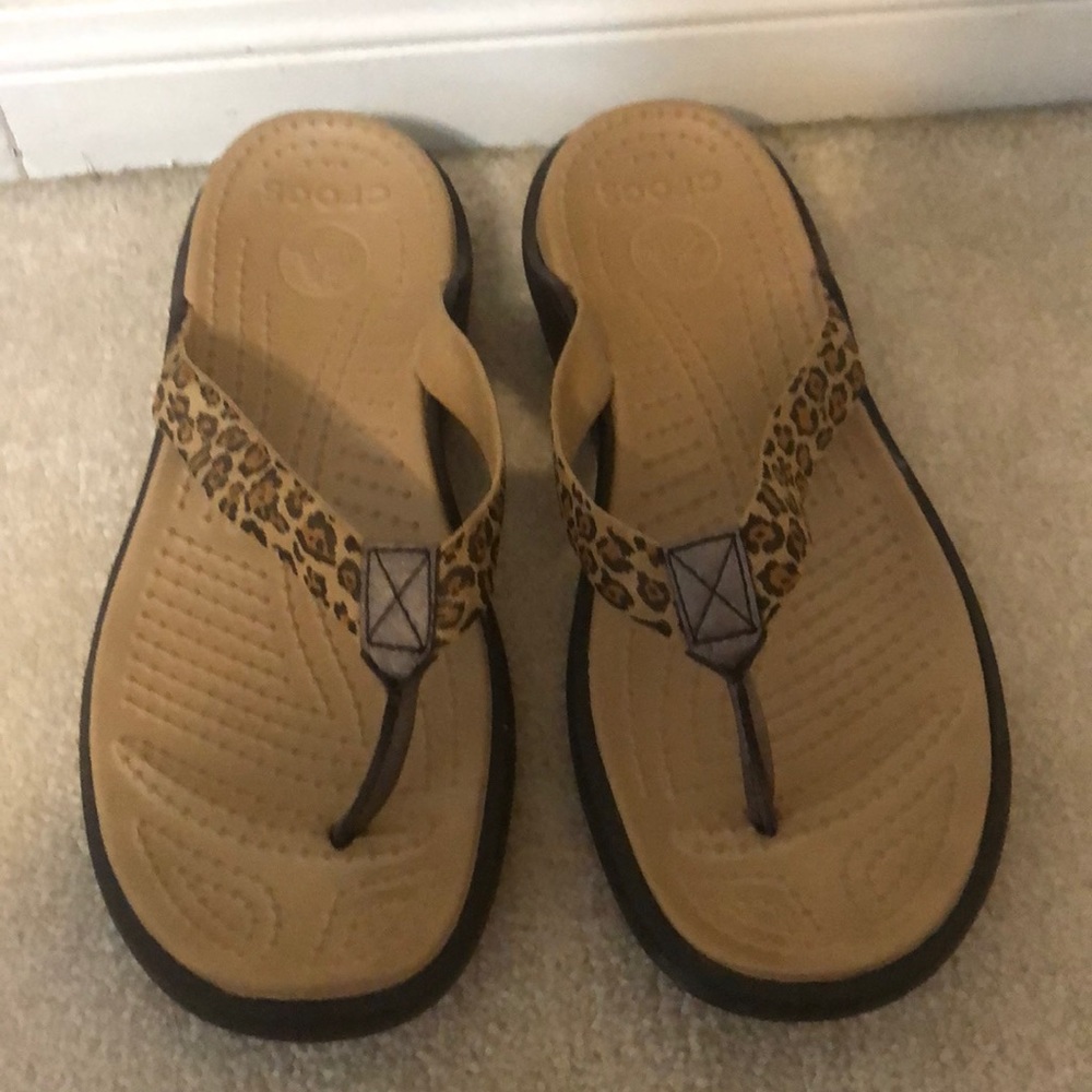 Like New Leopard V Crocs. Size 11